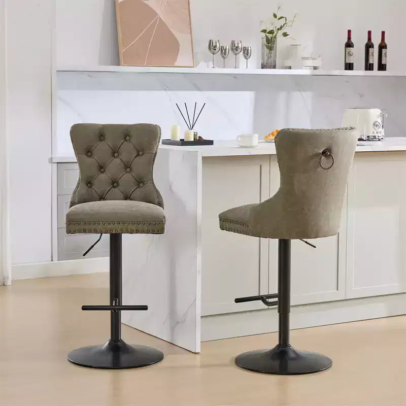 Tabouret de bar pivotant et rembourré de style moderne avec dossier capitonné