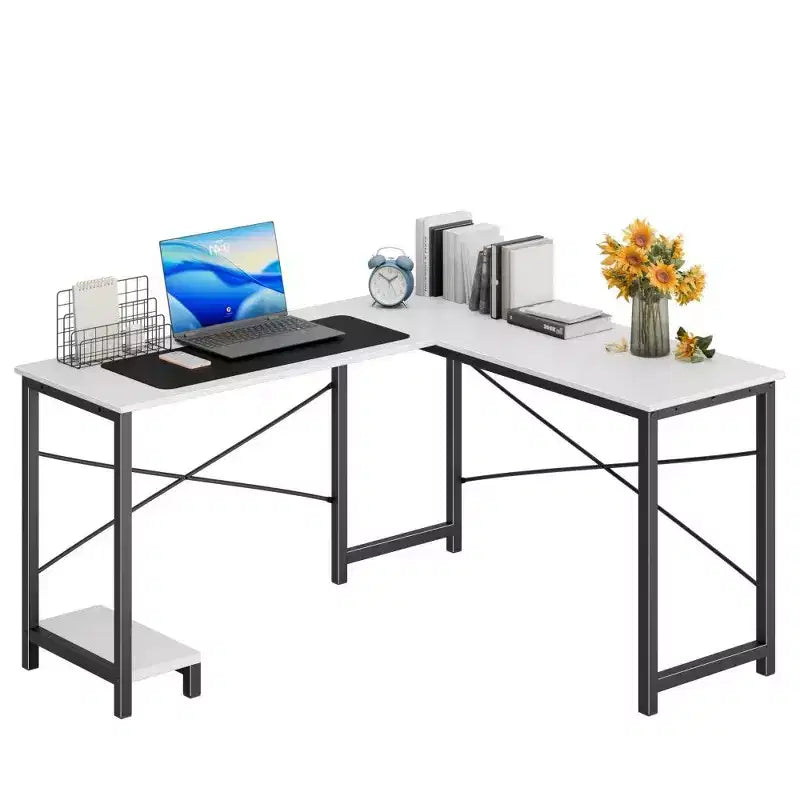 Table de jeu en L ; table d'angle à cadre métallique